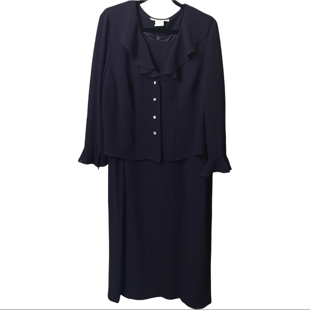 𝅺FORMAL 3/4 length plum dress and sheer jacket